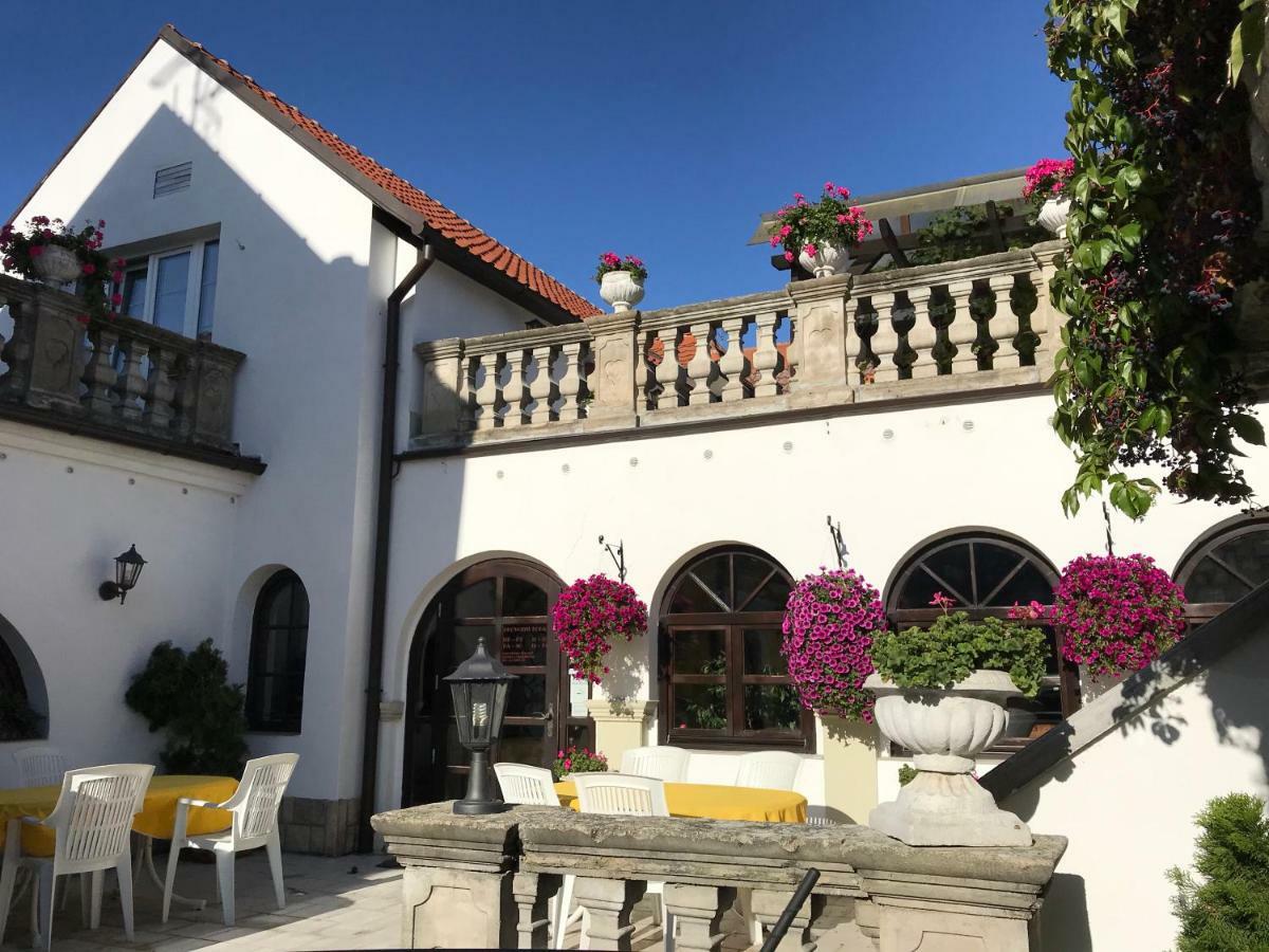 U Svateho Urbana Hotel Mikulov Buitenkant foto