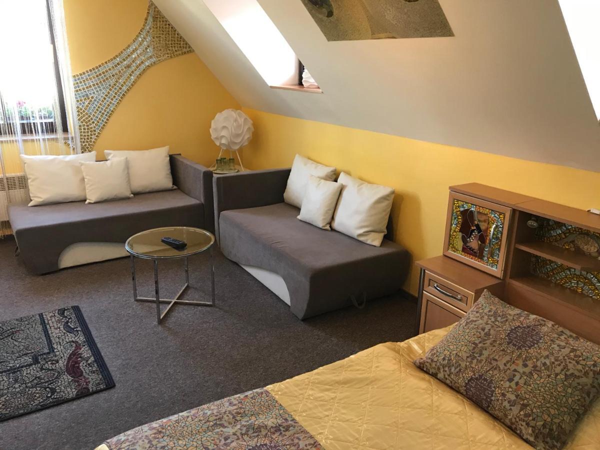 U Svateho Urbana Hotel Mikulov Buitenkant foto